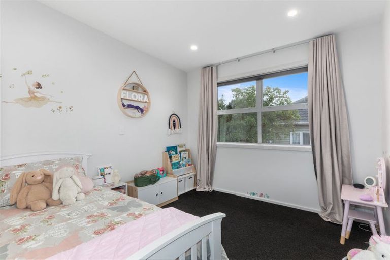 Photo of property in 122a Main Road, Titahi Bay, Porirua, 5022