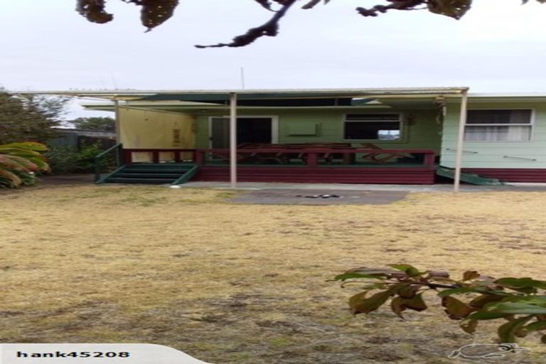 Photo of property in 66 Koputara Road, Himatangi Beach, Foxton, 4891