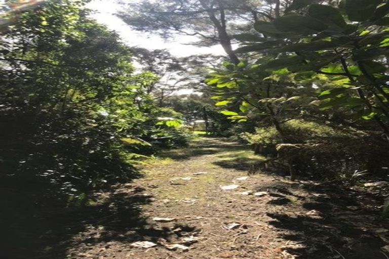 Photo of property in 68 Shelter Drive, Greenhithe, Auckland, 0632