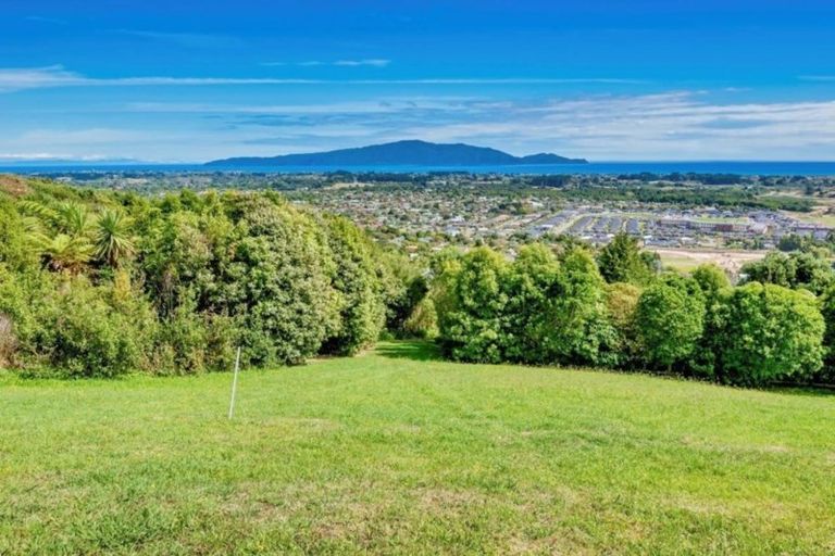 Photo of property in 53e Kotare Street, Waikanae, 5036