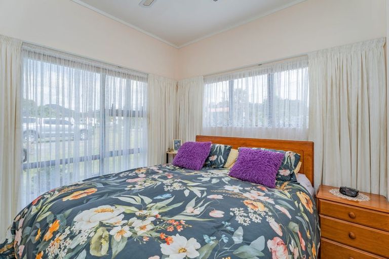 Photo of property in 3 Captain Cook Road, Cooks Beach, Whitianga, 3591