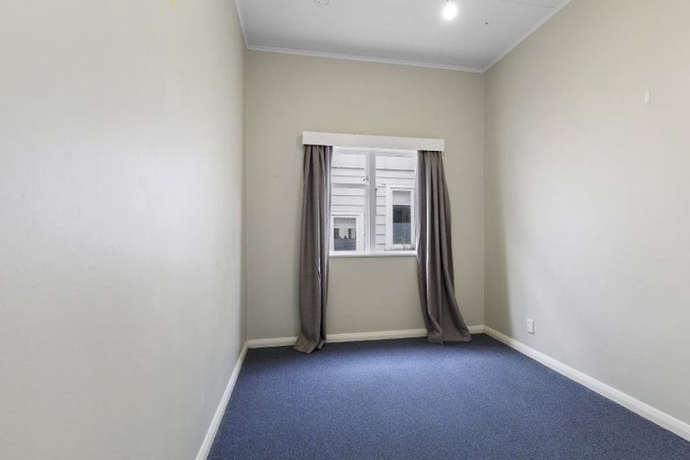 Photo of property in 23 Trent Street, Island Bay, Wellington, 6023