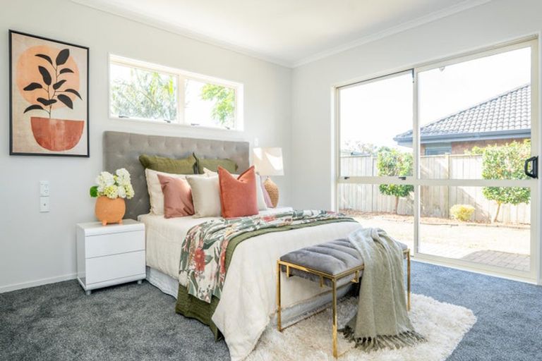 Photo of property in 5 Greta Banks Place, Wattle Downs, Auckland, 2103