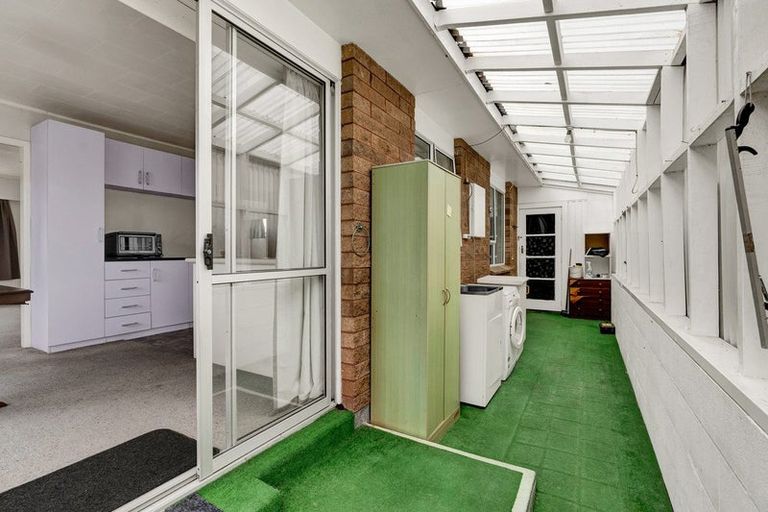 Photo of property in 2/6 Webster Street, Westown, New Plymouth, 4310