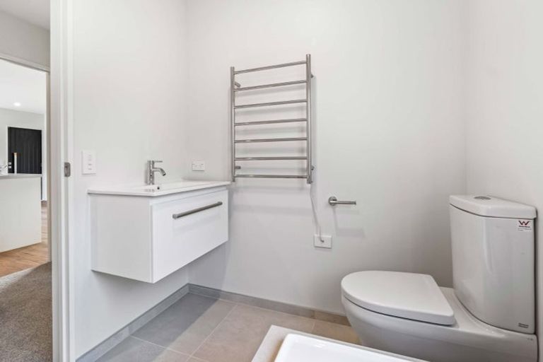 Photo of property in 21 Quinns Road, Shirley, Christchurch, 8013