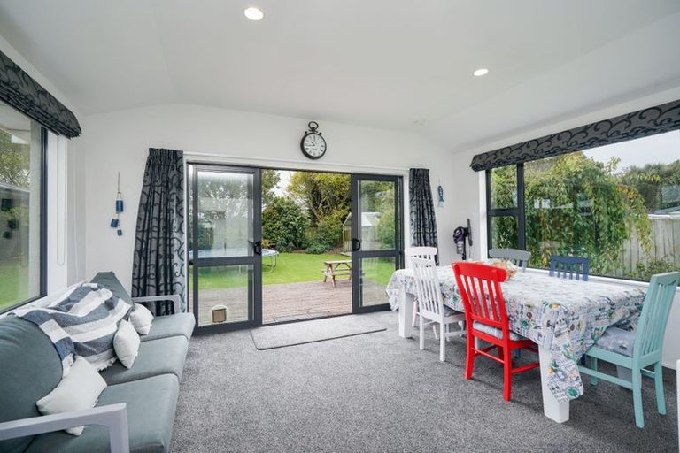 Photo of property in 64 Watt Road, Otatara, Invercargill, 9879