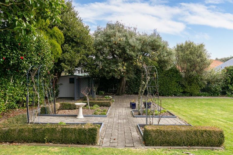 Photo of property in 275 Karori Road, Karori, Wellington, 6012