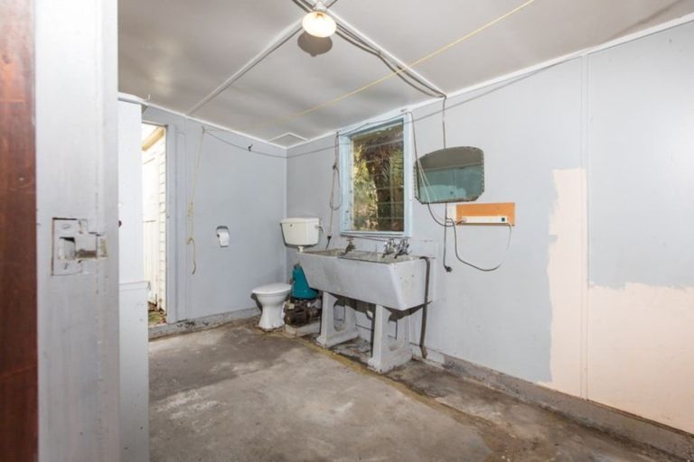 Photo of property in 30 Mill Road, Clive, 4102