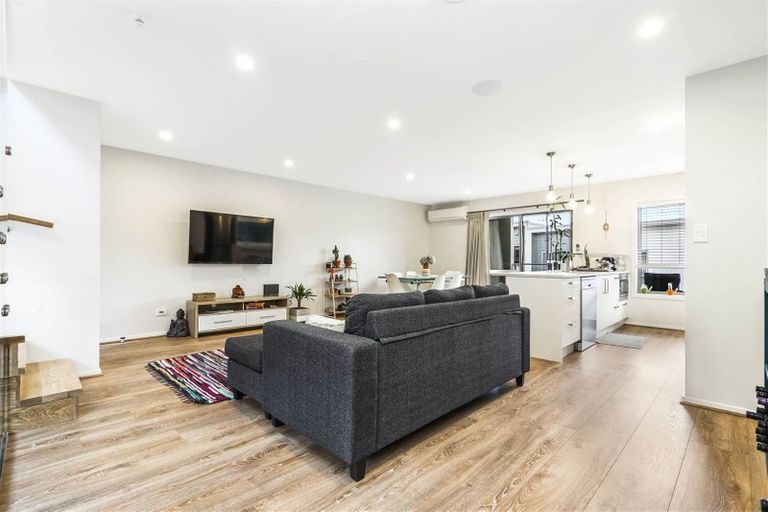 Photo of property in 7/19 Ruakiwi Road, Hamilton Lake, Hamilton, 3204