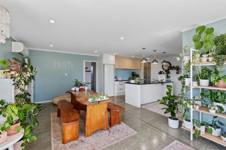 Photo of property in 14 Tangaroa Street, Waitara, 4320