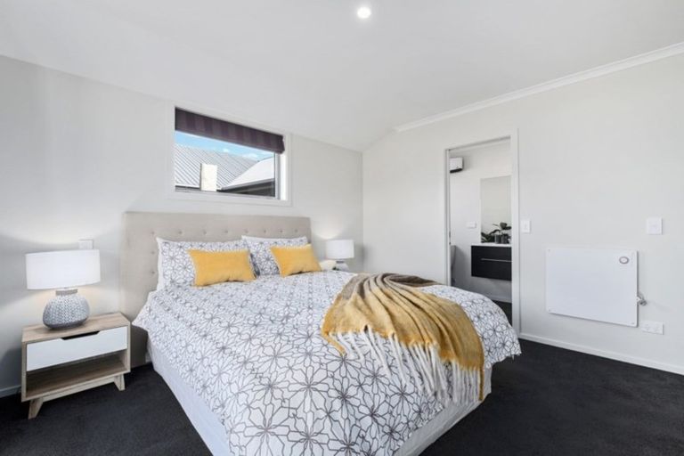 Photo of property in 2 Banbury Terrace, Lower Shotover, Queenstown, 9304