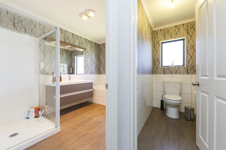 Photo of property in 32 Washington Parade, Milson, Palmerston North, 4414