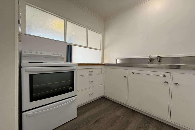 Photo of property in 6/36 Camp Street, Silverstream, Upper Hutt, 5019