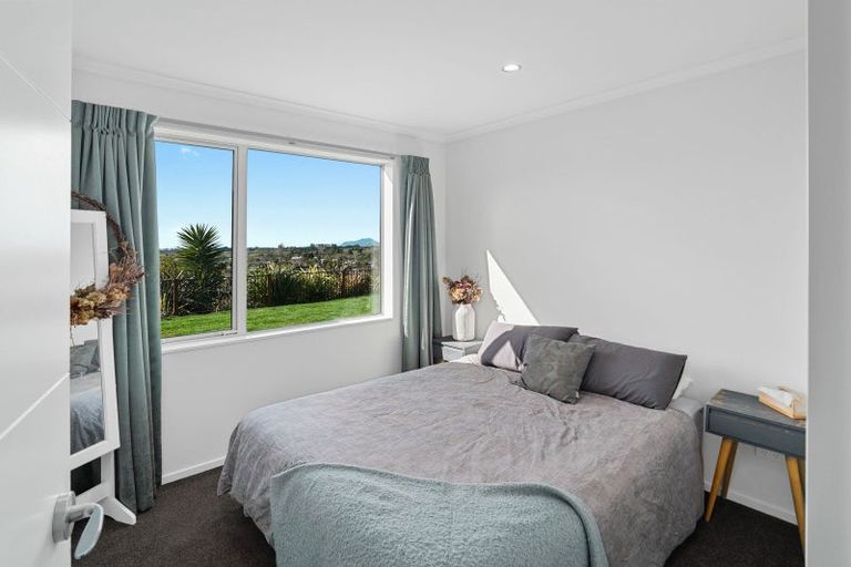 Photo of property in 11 Katania Heights, Brightwater, 7022