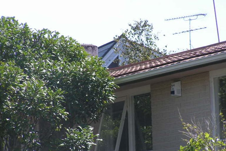 Photo of property in 1/48 Woodside Avenue, Northcote, Auckland, 0627