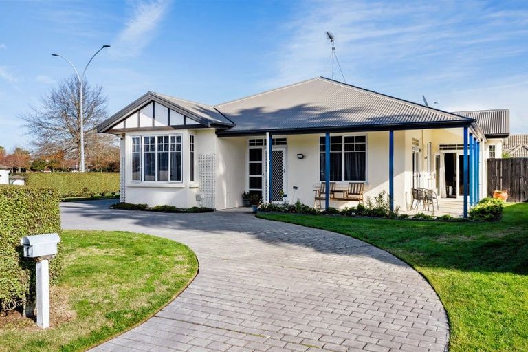 Photo of property in 1 Buckingham Place, Rototuna North, Hamilton, 3210