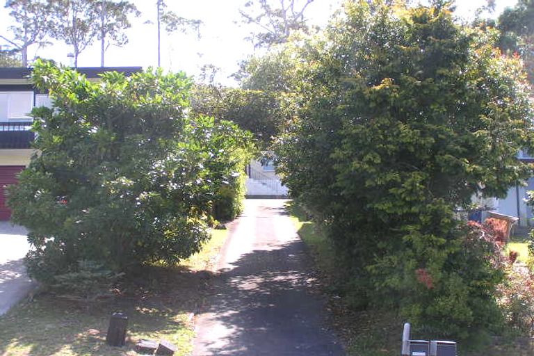 Photo of property in 2/38 Ravenwood Drive, Forrest Hill, Auckland, 0620
