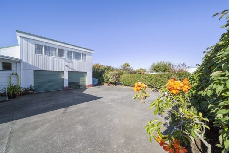 Photo of property in 87 Glover Road, Hawera, 4610