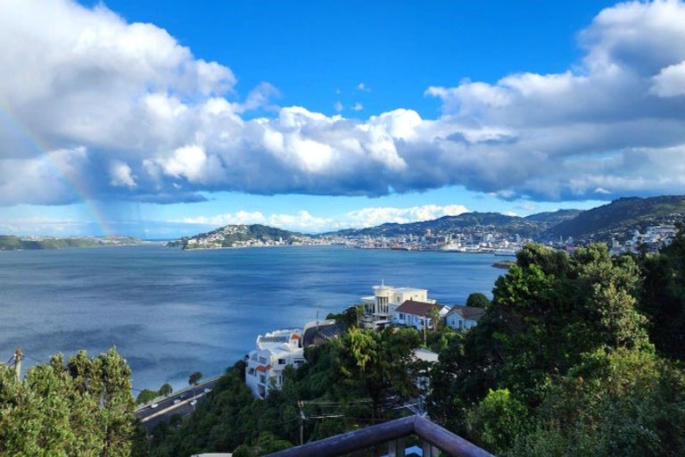 Photo of property in 9 Homebush Road, Khandallah, Wellington, 6035