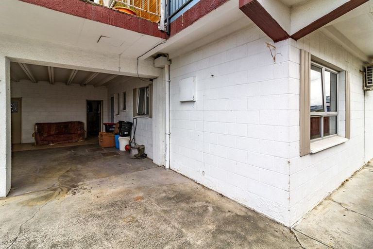 Photo of property in 1/8 Lee Road, Taradale, Napier, 4112