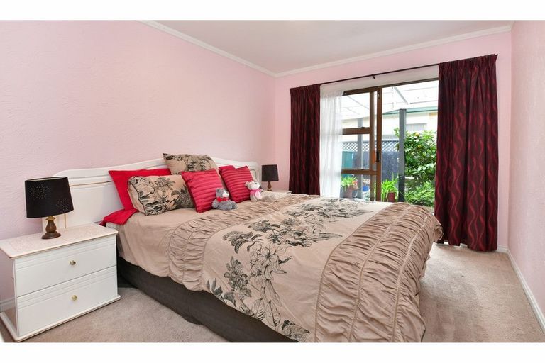 Photo of property in 34 Doment Crescent, Orewa, 0931