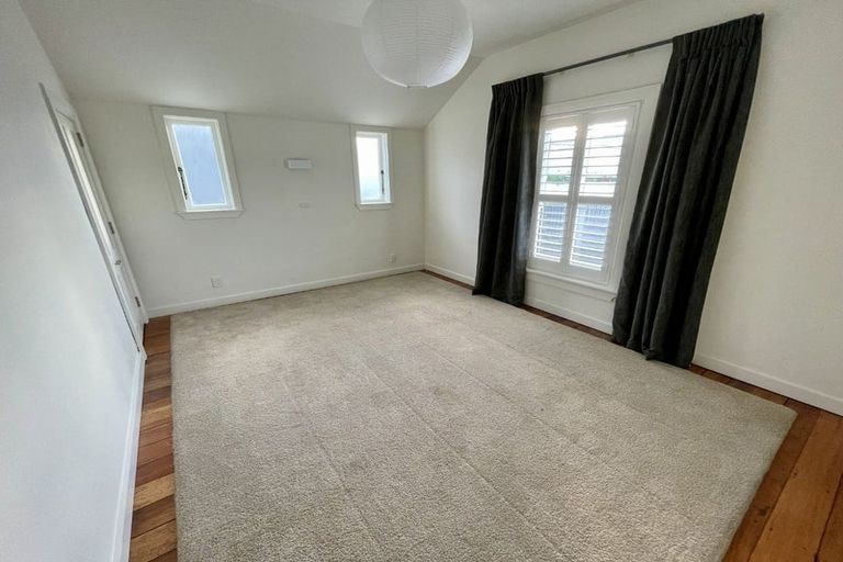 Photo of property in 12 Normanby Street, Newtown, Wellington, 6021
