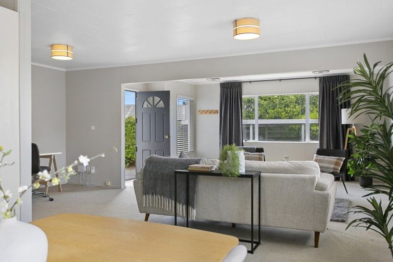 Photo of property in 2/23 Kiddle Drive, Hilltop, Taupo, 3330