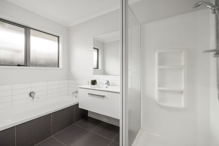 Photo of property in 43 Benmore Crescent, Pyes Pa, Tauranga, 3112