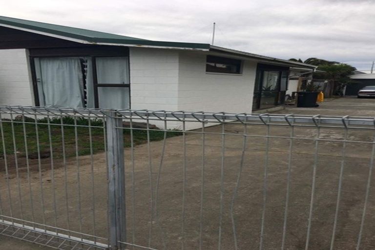 Photo of property in 402 Pine Avenue, South New Brighton, Christchurch, 8062