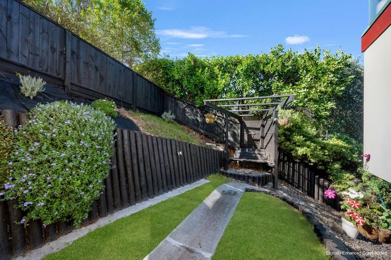 Photo of property in 3b Laing Cove, Havelock North, 4130