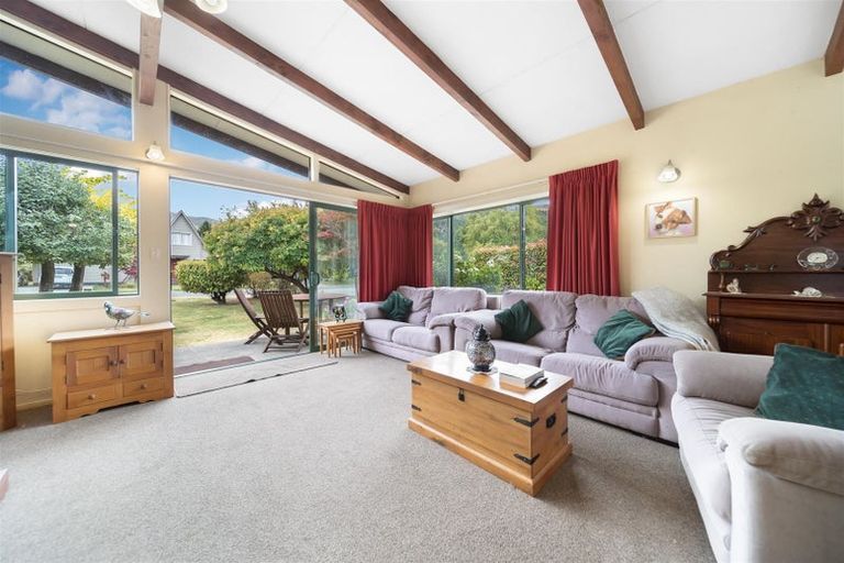 Photo of property in 2 Thomson Street, Arrowtown, 9302
