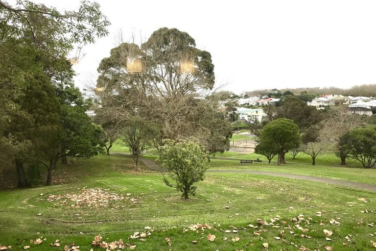 Photo of property in 28 Farrar Street, Grey Lynn, Auckland, 1021