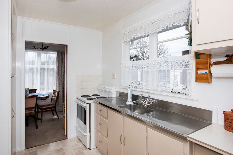 Photo of property in 15 Porter Street, Outer Kaiti, Gisborne, 4010