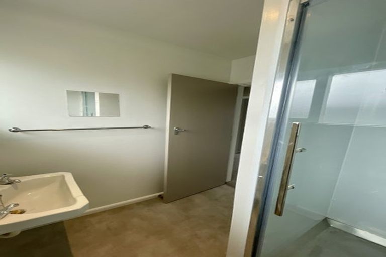 Photo of property in 196 Lincoln Road, Addington, Christchurch, 8024