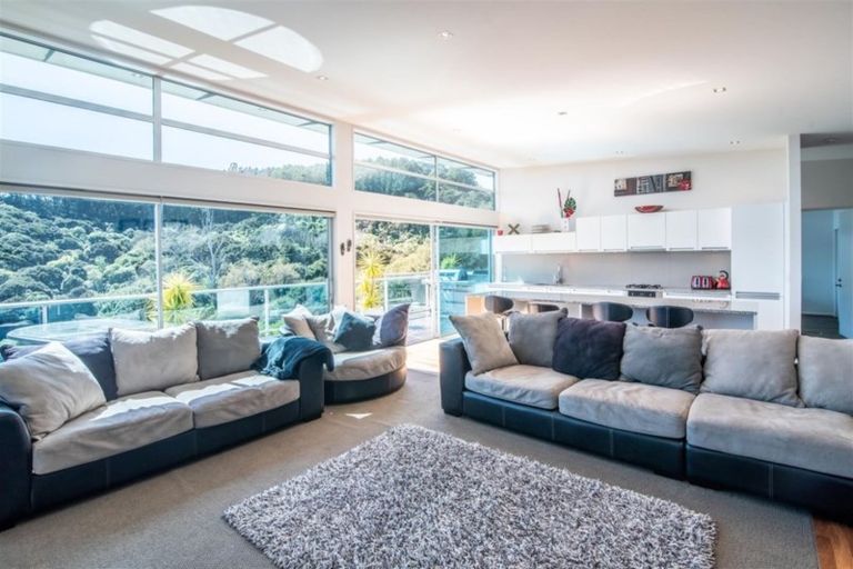 Photo of property in 2 Langlois Lane, Akaroa, 7520