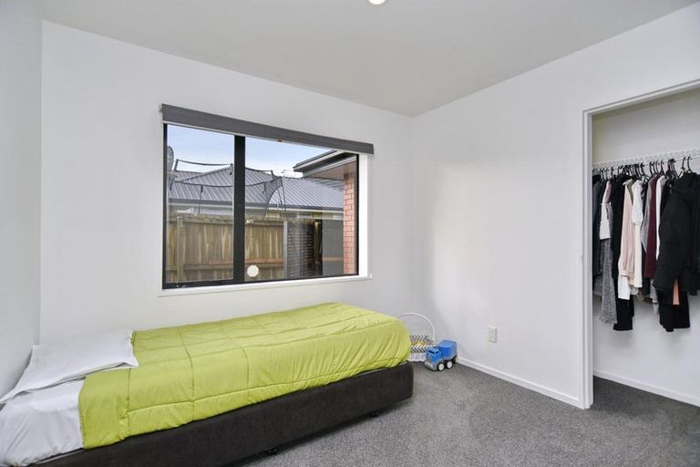 Photo of property in 3 Parkinson Place, Woodend, 7610