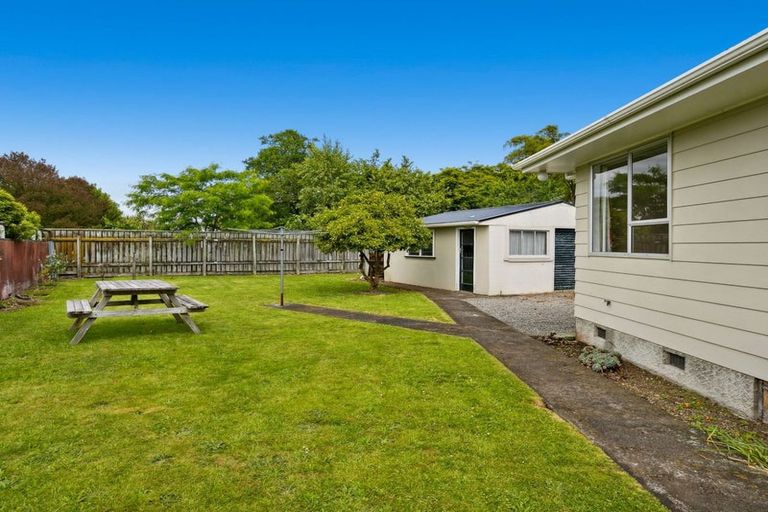 Photo of property in 23 Fisher Place, Carterton, 5713
