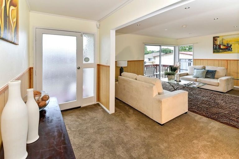 Photo of property in 105 Mahia Road, Wattle Downs, Auckland, 2103
