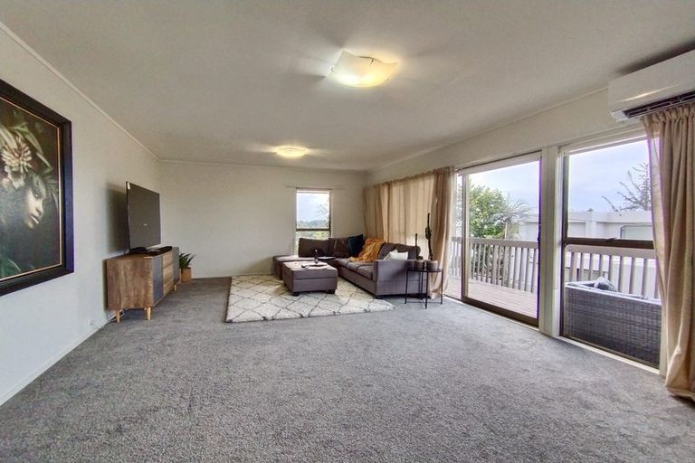 Photo of property in 1/20 Castor Bay Road, Castor Bay, Auckland, 0620