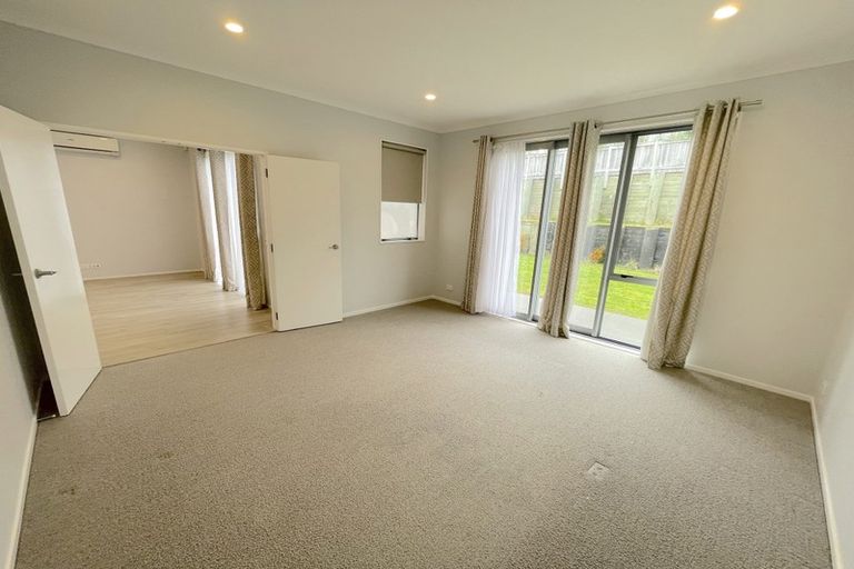 Photo of property in 74 Mackay Drive, Greenhithe, Auckland, 0632