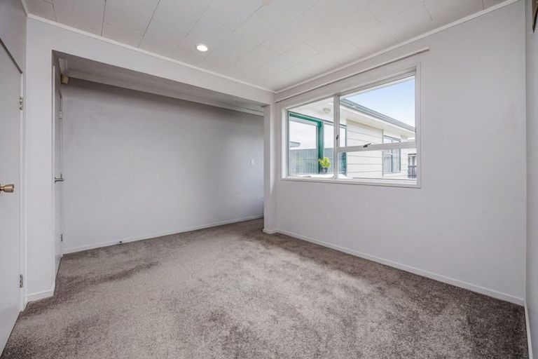 Photo of property in 10 Ferndown Avenue, Papatoetoe, Auckland, 2025