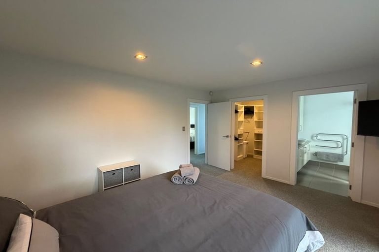 Photo of property in 100a Lake Road, Northcote, Auckland, 0627