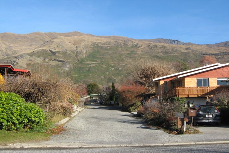 Photo of property in 19b Sargood Drive, Wanaka, 9305