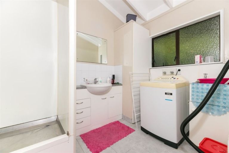 Photo of property in 134 Triangle Road, Massey, Auckland, 0614