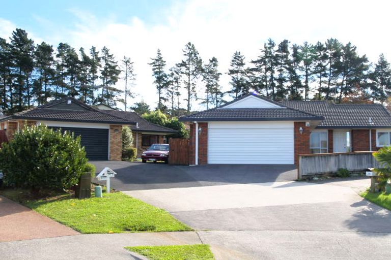 Photo of property in 1/24 Pajaro Place, Golflands, Auckland, 2013