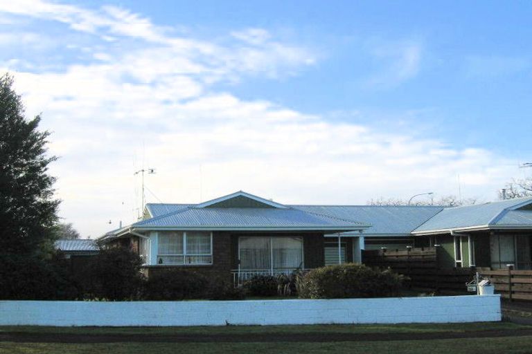 Photo of property in 27a Dalton Crescent, Dinsdale, Hamilton, 3204