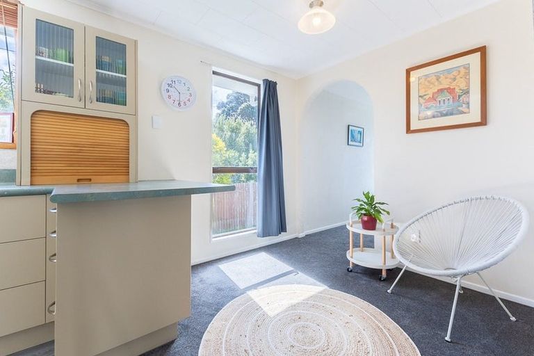 Photo of property in 11 Atua Street, Waikanae Beach, Waikanae, 5036