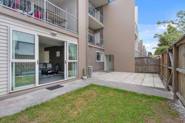 Photo of property in 5/30 Mathesons Road, Phillipstown, Christchurch, 8011