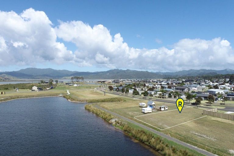 Photo of property in 326 Harbour Drive East, Matarangi, Whitianga, 3592