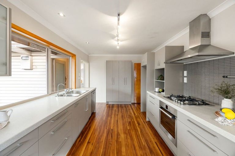 Photo of property in 10 Portal Crescent, Beerescourt, Hamilton, 3200